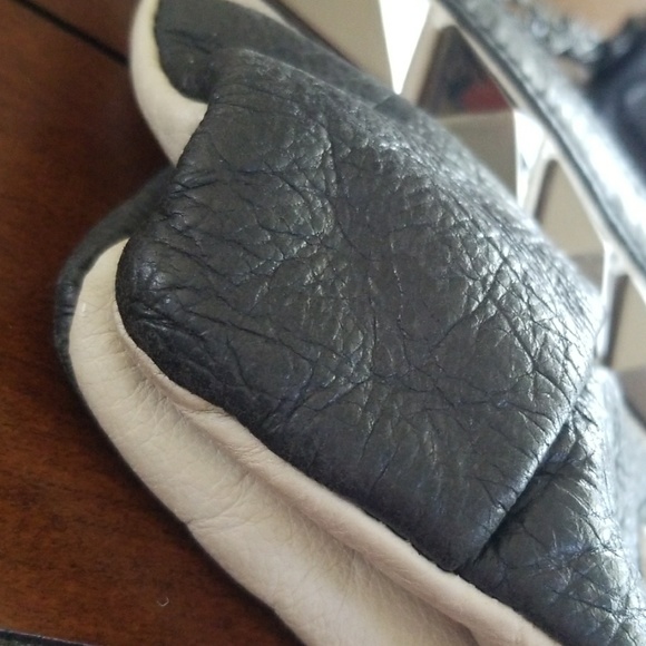 😻 MARCIANO STUDDED HANDBAG - Picture 4 of 8